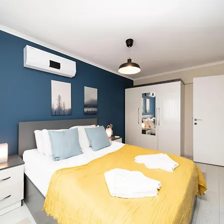 Apartment Missafir Lovely Flat Near Hadrian's Gate Antalya