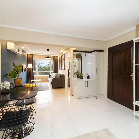 Apartment Missafir Lovely Flat Near Hadrian's Gate *
